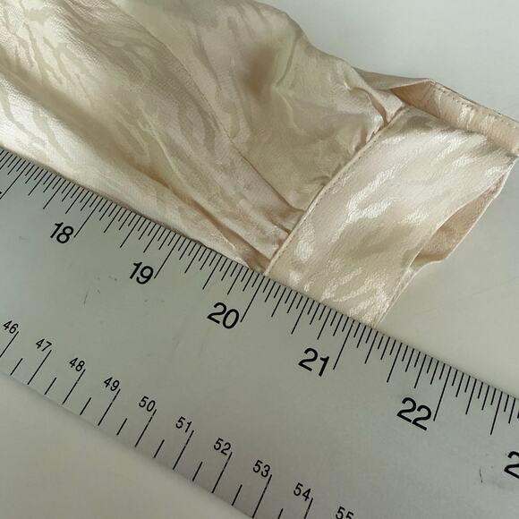 Vintage Marshall Field's Silk Blouse Cream with Jacquard Pattern 70s/80s‎ Sz 10 - Picture 15 of 16